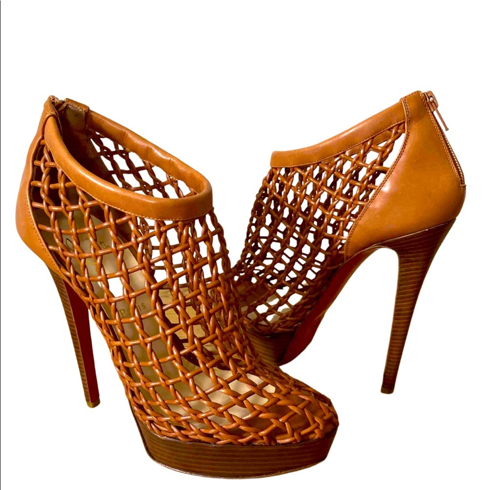 AUTHENTIC LOUBOUTIN BRAIDED CAMEL LEATHER BOOT STYLE PUMPS